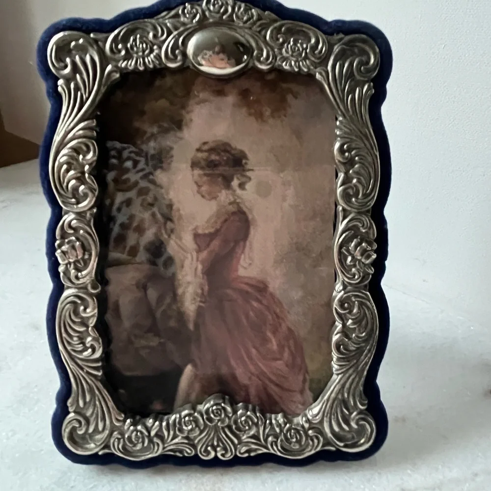Vintage silver plated ornate picture frame blue velvet back